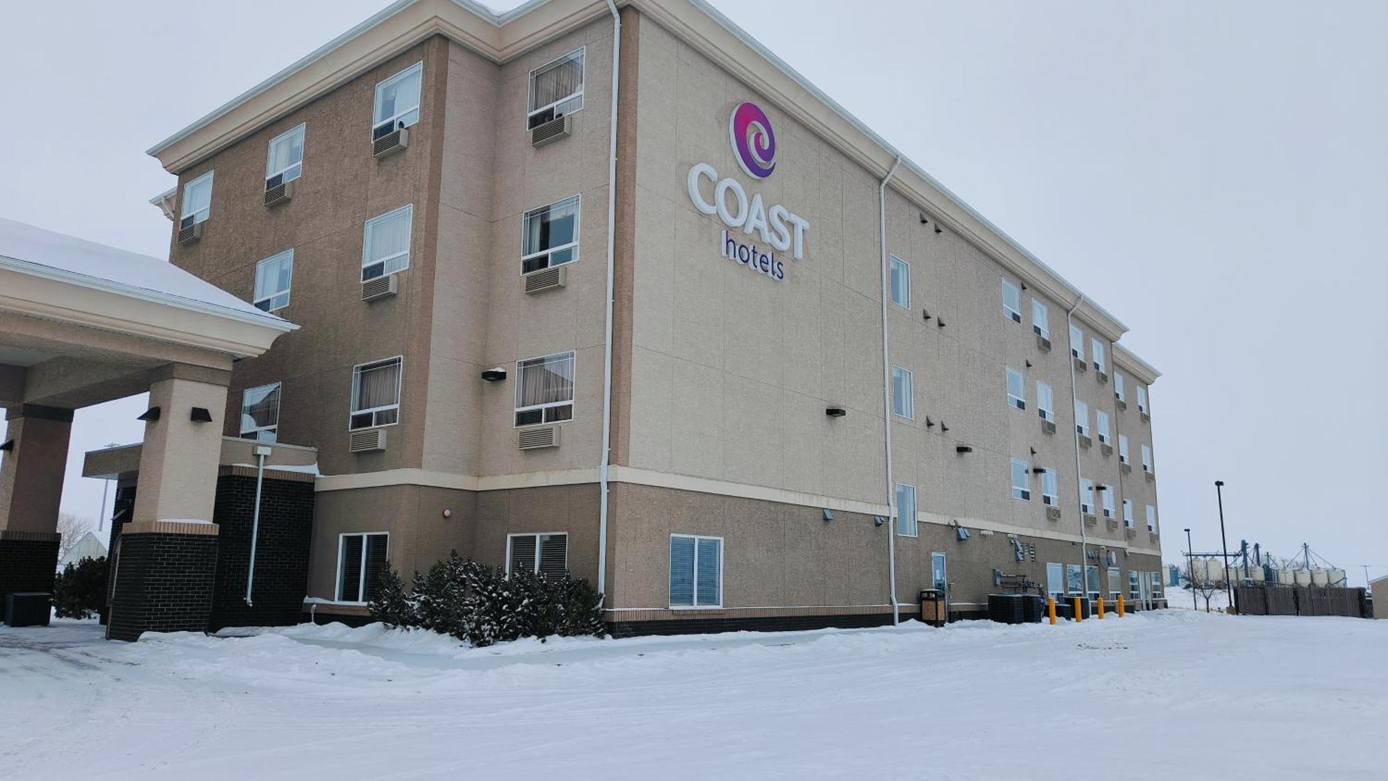 Coast Weyburn Hotel Exterior foto